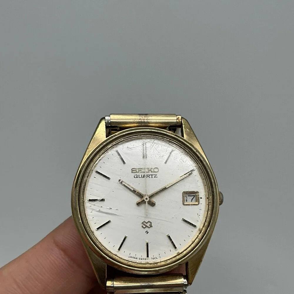 Vintage Seiko Mens Watch 34mm Gold Tone Stretch Band Date 8222-7009 New Battery